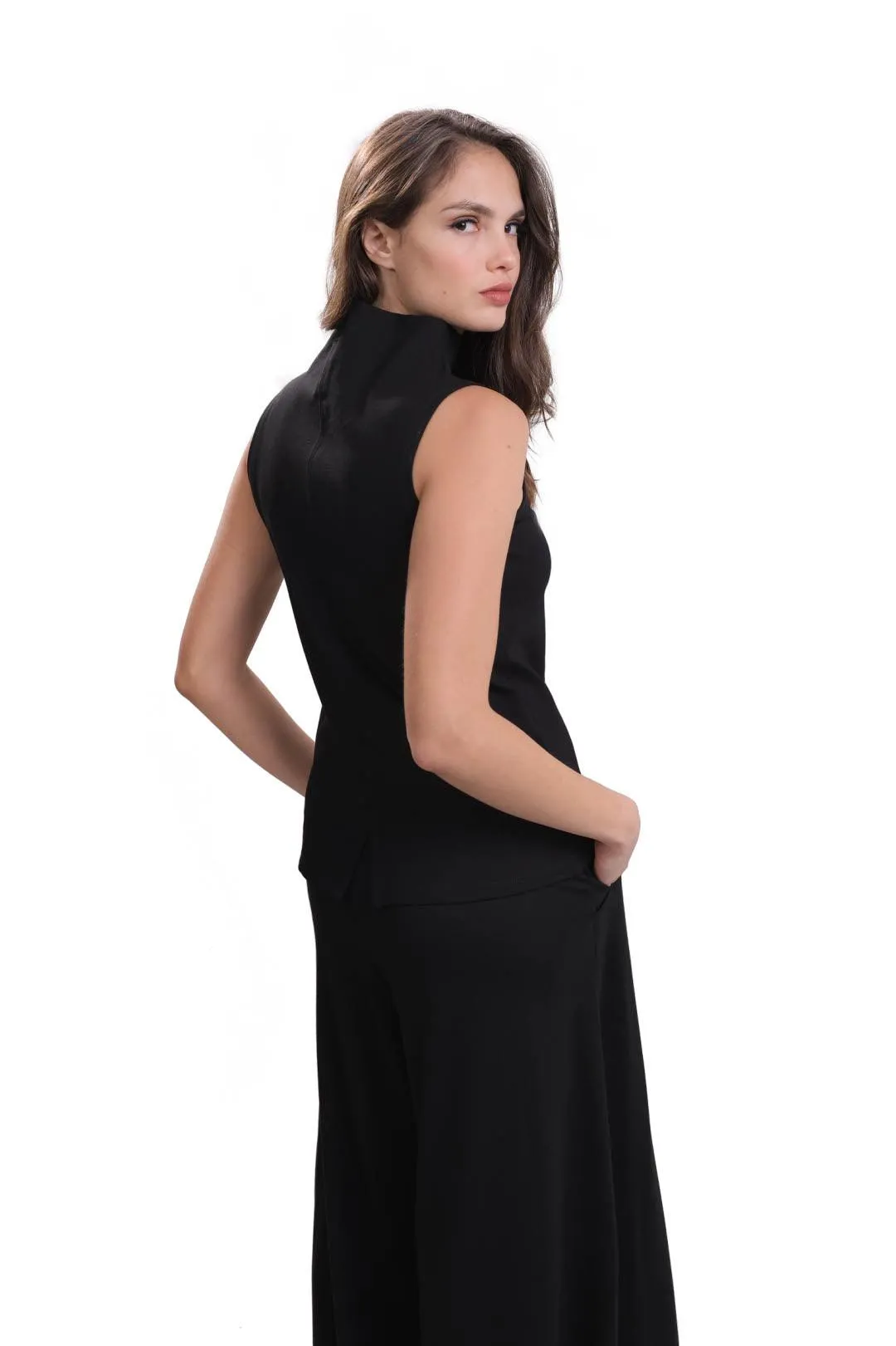 Essential Mockneck Top