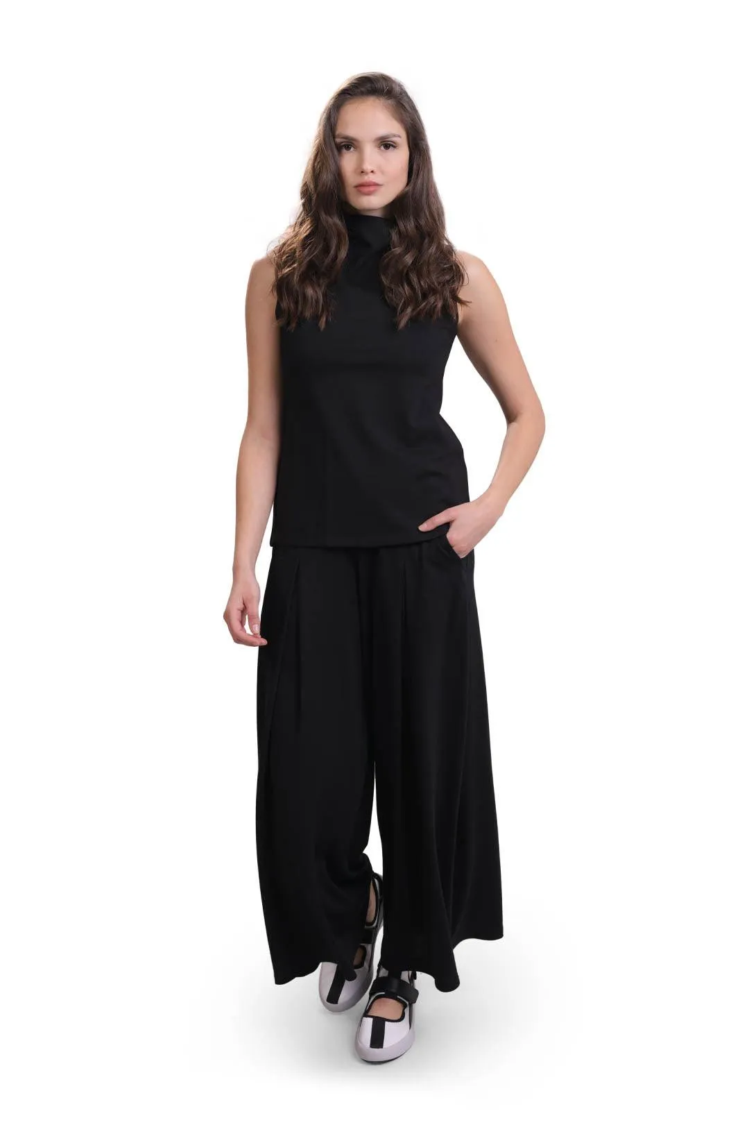 Essential Mockneck Top