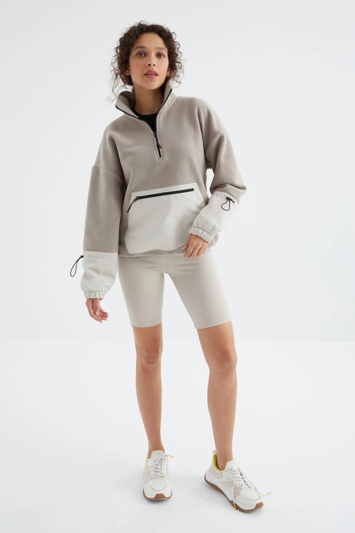 etek ucu büzgülü yarim fermuarli oversize kadin polar sweatshirt - 97238