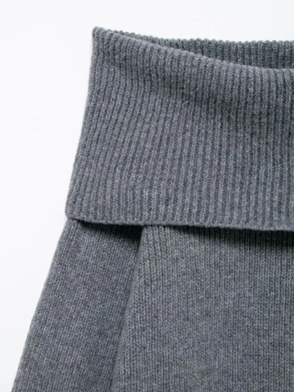 Trendy Off-Shoulder Knit Sweater for Cool, Casual Days